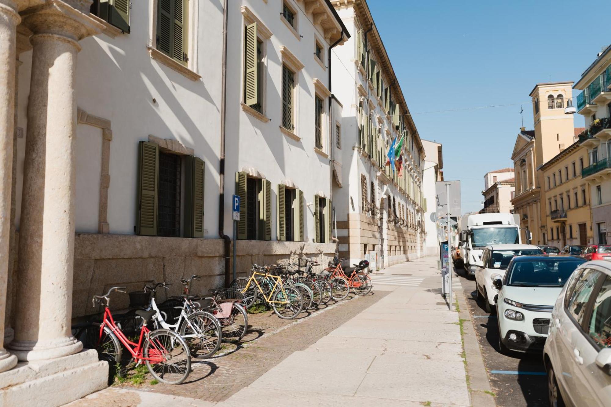Loft Artigliere Centro Verona 120Mq 4 Rooms Exterior foto